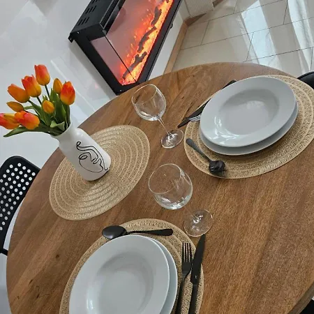 Erdgeschoss Juwel Direkt Hinter Dem Markt I Terrasse & Parkplatz I Ruhig & Privat Casa de Férias *