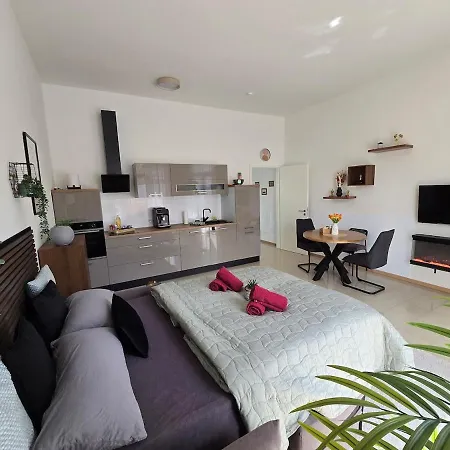 Casa de Férias Erdgeschoss Juwel Direkt Hinter Dem Markt I Terrasse & Parkplatz I Ruhig & Privat Viersen